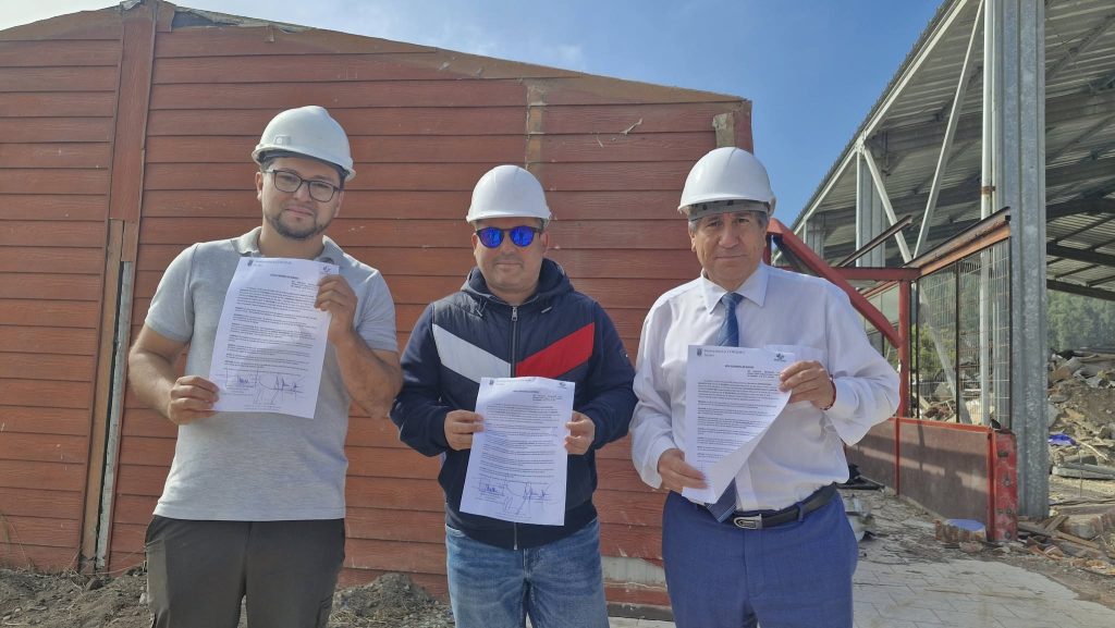Entrega oficial del terreno de la nueva Escuela Felipe Cubillos Sigal de Perales